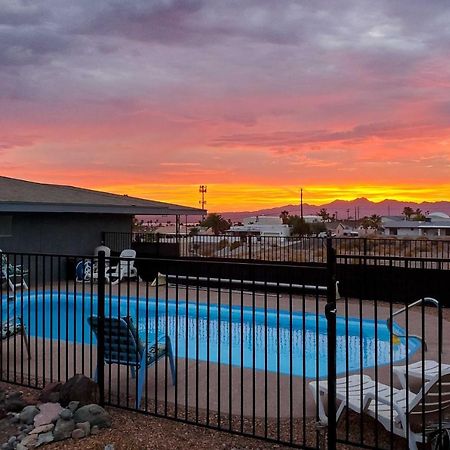 Lake Havasu Apartment With Pool 4 Mi To Beach! Lake Havasu City Exterior photo